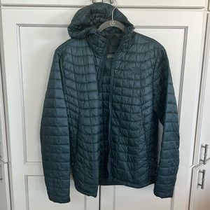 North face, thermoball -hooded puffer Men